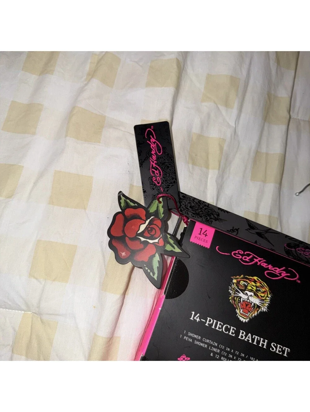 NWT Ed Hardy 14-Piece Shower Curtain Set - Roses & Silver Hooks